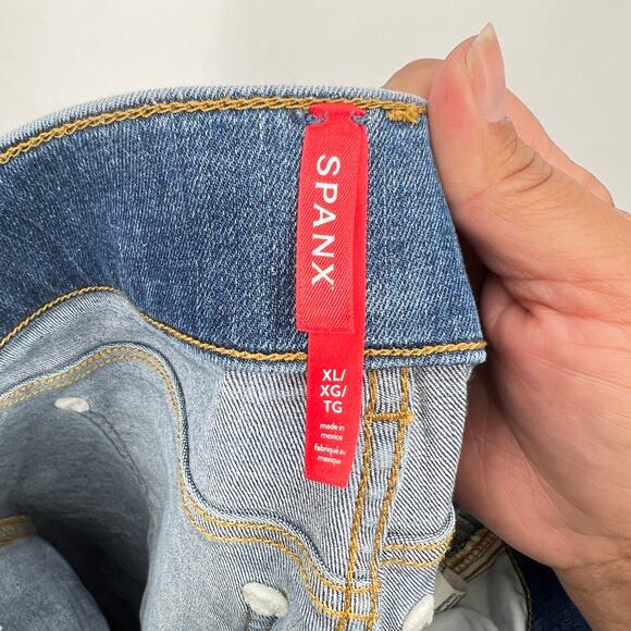 Spanx Seamed Front Wide Leg Jeans Women's XL Blue Pull-On High Waist - Picture 7 of 9